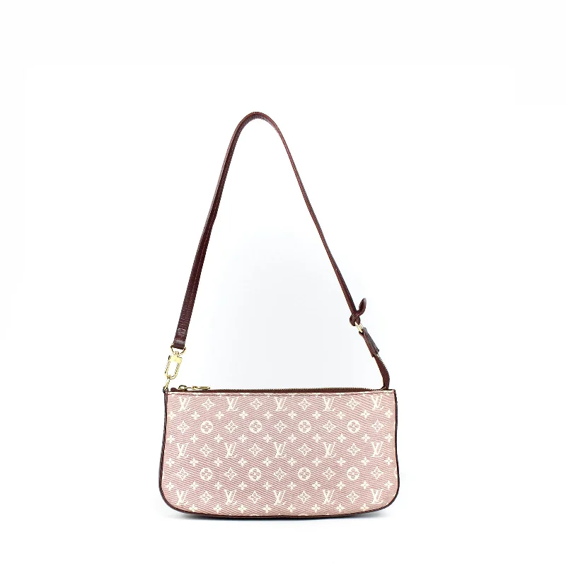 LOUIS VUITTON - Pochette accessoire en toile