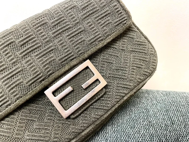 Fendi Midi Baguette Chain Bag