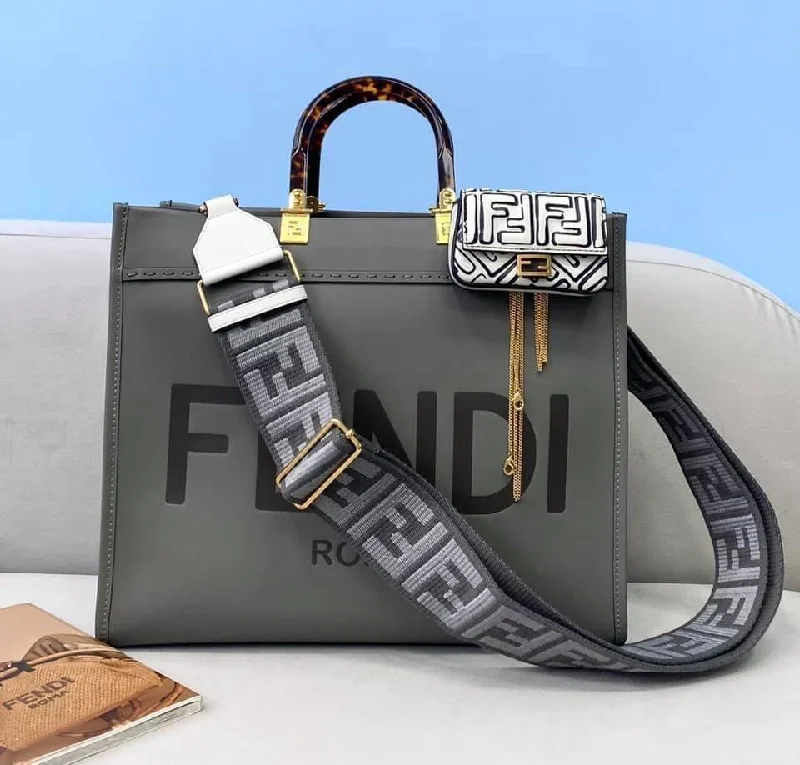 Fendi Sunshine Shopper Medium Bag