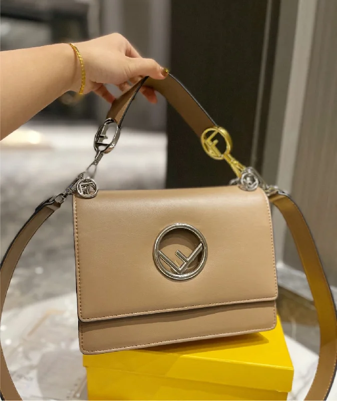 Fendi woman shoulder handbag