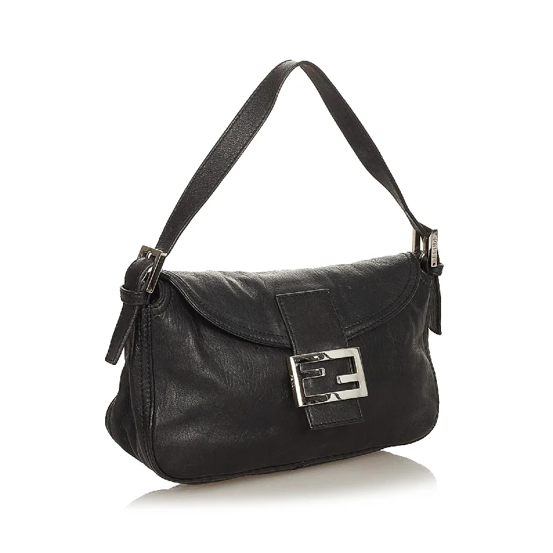 Fendi Leather Baguette (SHG-26236)